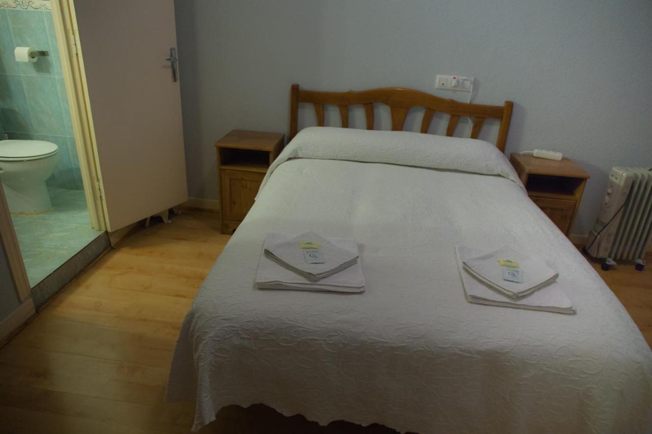 Hostal Lamalonga Hotel มาดริด ภายนอก รูปภาพ